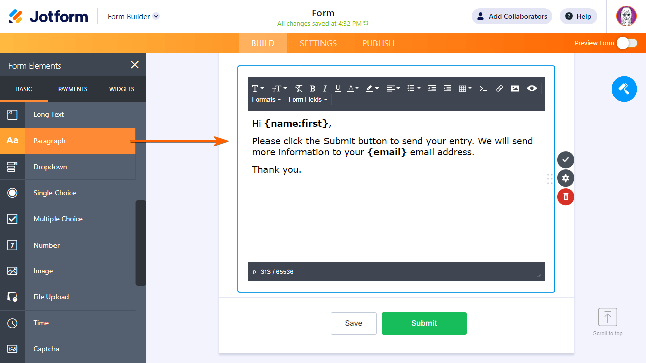 Un elemento Párrafo con etiquetas de campo