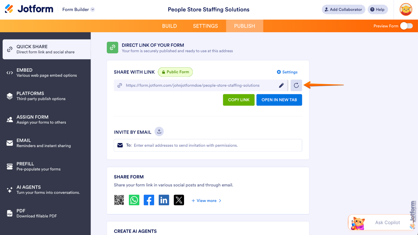Publish page showing a custom form URL with the Circular Arrow icon used to restore the default link