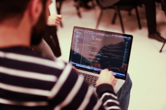 HTML5: Screen Orientation API Uses Javascript  to Rotate the Screen HTML5: Screen Orientation API Uses Javascript  to Rotate the Screen