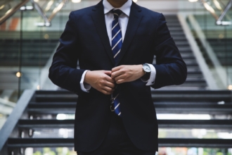 Addressing key challenges through the business life cycle Addressing key challenges through the business life cycle