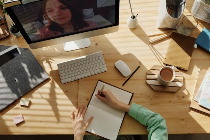 Online learning vs traditional learning