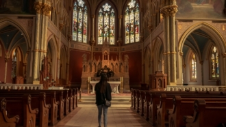 How pastors can easily deliver online sermons How pastors can easily deliver online sermons