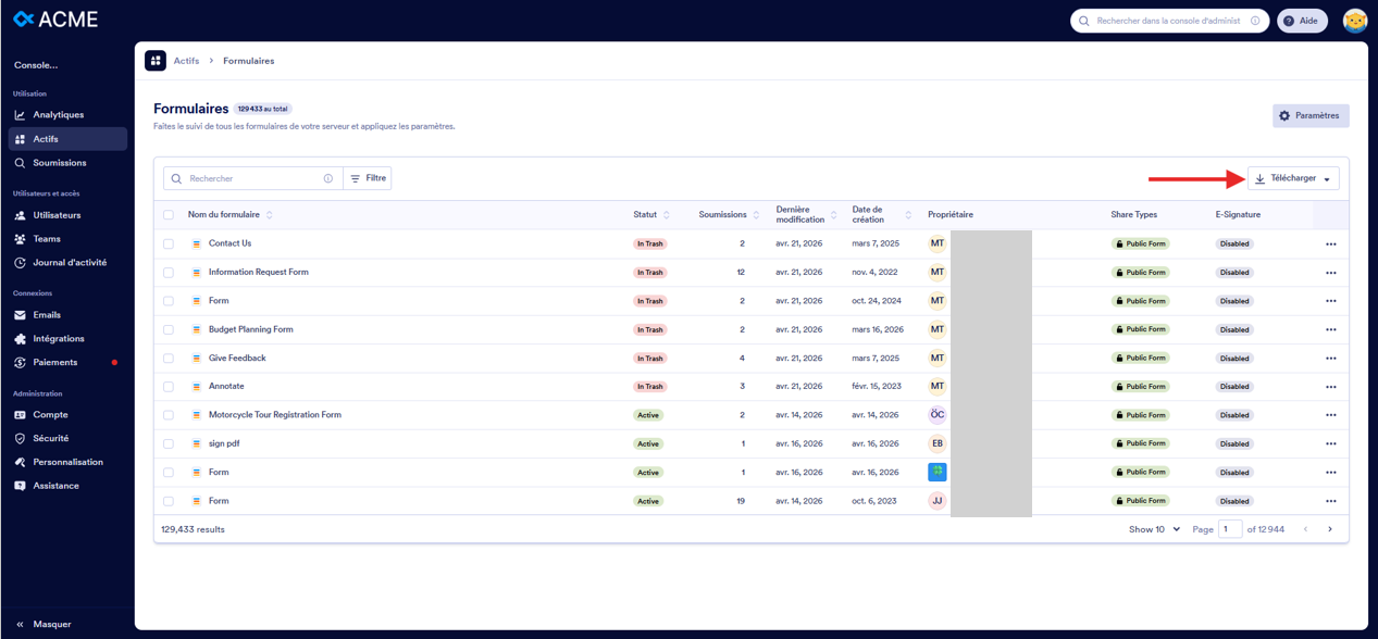 Capture d'écran de la page Formulaires dans la console d'administration dans Jotform Entreprise avec une flèche pointant vers Télécharger