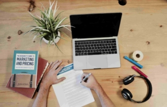 How to create an effective B2B content marketing strategy How to create an effective B2B content marketing strategy