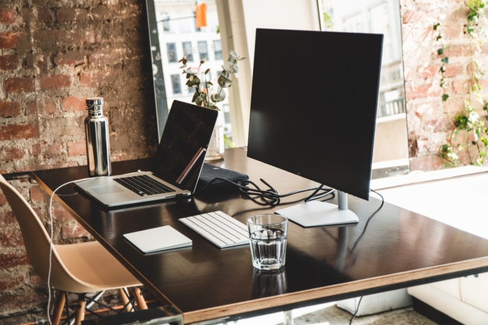 To Think Creatively, Stop Focusing on Being an Expert