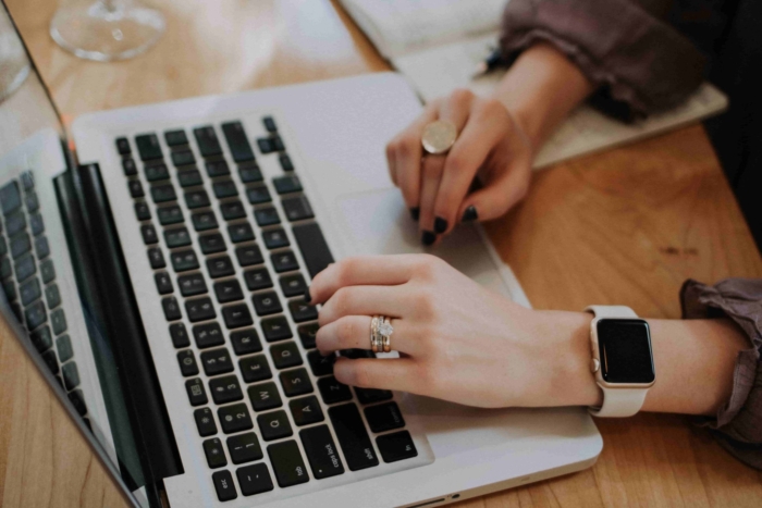 Does HIPAA apply to employers? HIPAA in the workplace