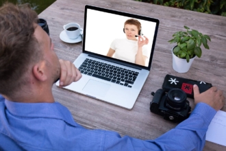 Google Meet vs Zoom: How to pick the best videoconferencing platform Google Meet vs Zoom: How to pick the best videoconferencing platform