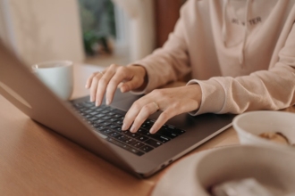 SurveyMonkey vs. Google Forms: Ein detaillierter Vergleich SurveyMonkey vs. Google Forms: Ein detaillierter Vergleich