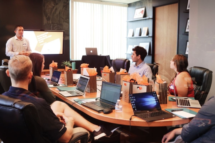 How to successfully automate the employee training process