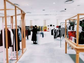 How to start a clothing store online How to start a clothing store online
