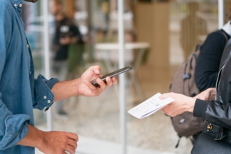 How to use a QR code on flyers How to use a QR code on flyers