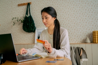 Apple Pay vs Google Pay Apple Pay vs Google Pay