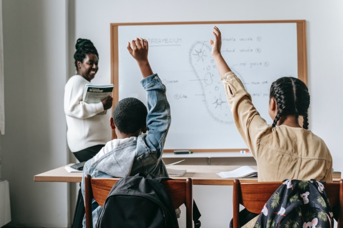 Top 5 classroom polling tools to engage students in 2026