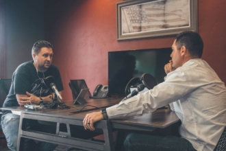How to find podcast guests: 5 tips from an expert How to find podcast guests: 5 tips from an expert