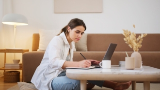 How to write a survey reminder email How to write a survey reminder email