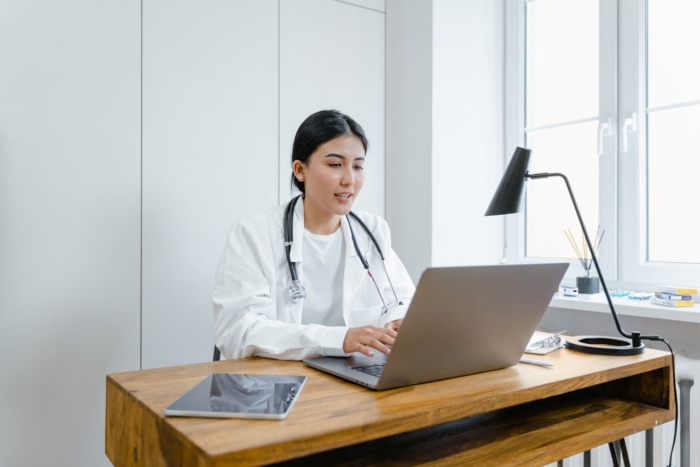 How to create a patient tracking system quickly and easily