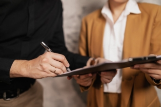 airSlate SignNow vs Docusign: Evaluating e-signature tools airSlate SignNow vs Docusign: Evaluating e-signature tools
