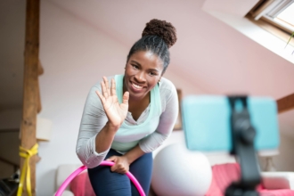 How to become an online personal trainer How to become an online personal trainer