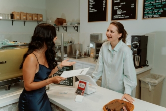 How to handle customer complaints in a restaurant: Top tips for success How to handle customer complaints in a restaurant: Top tips for success