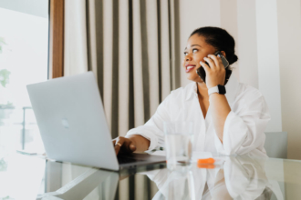 What’s the difference between customer service and customer experience? What’s the difference between customer service and customer experience?