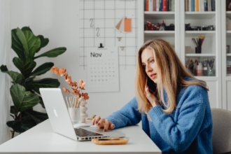 Freshdesk vs Zendesk: A comparison guide for 2025 Freshdesk vs Zendesk: A comparison guide for 2025