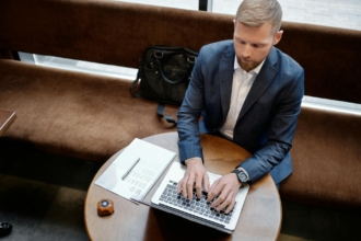10 best AI business courses for those who lead in 2025 10 best AI business courses for those who lead in 2025