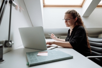 A beginner’s guide to CRM for insurance agents and brokers A beginner’s guide to CRM for insurance agents and brokers