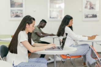 AI in education: Will AI replace teachers? AI in education: Will AI replace teachers?
