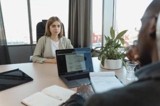 How AI is transforming HR: Applications and benefits How AI is transforming HR: Applications and benefits