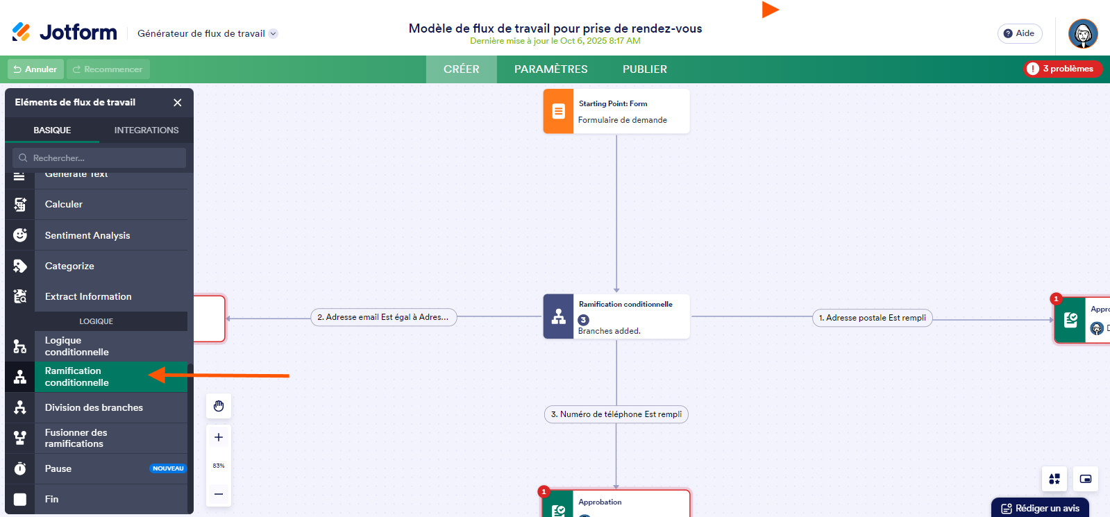Capture d'écran d'un flux de demande avec un élément Ramification conditionnelle et une flèche pointant vers cet élément dans le menu à gauche dans les Flux de travail Jotform