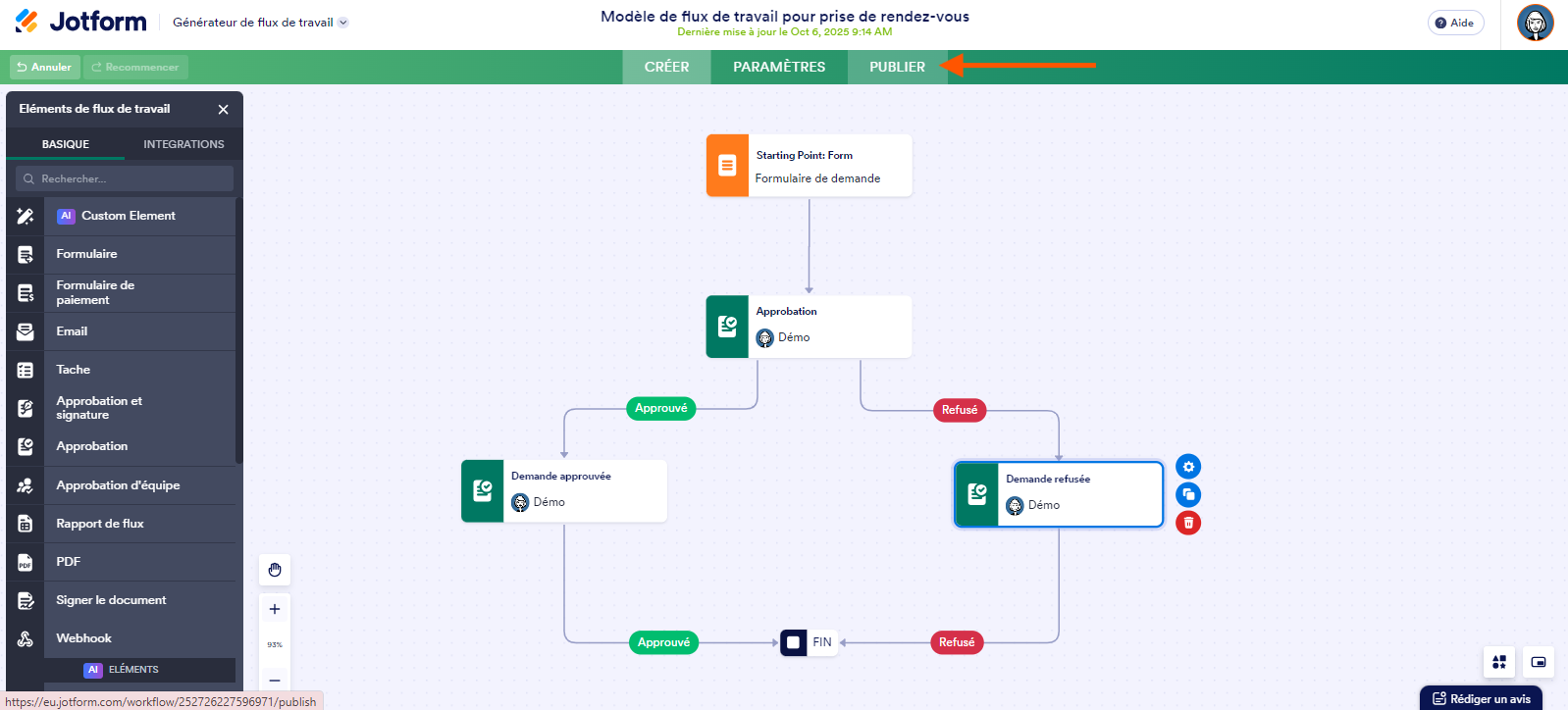 Capture d'écran d'un flux d'approbation dans les Flux de travail Jotform avec une flèche pointant vers l'onglet Publier
