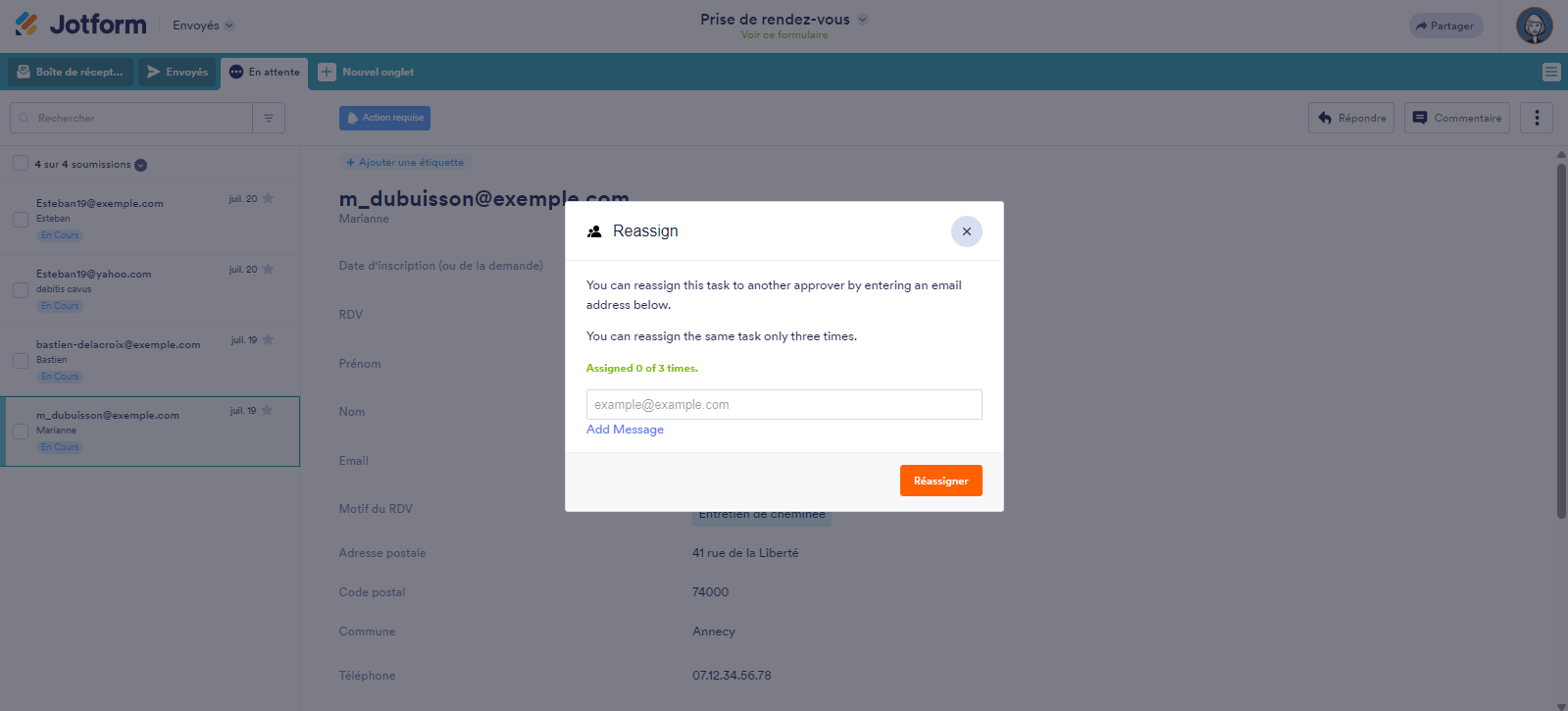 Capture d'écran de la fenêtre modale Réassigner dans la Boîte de réception Jotform