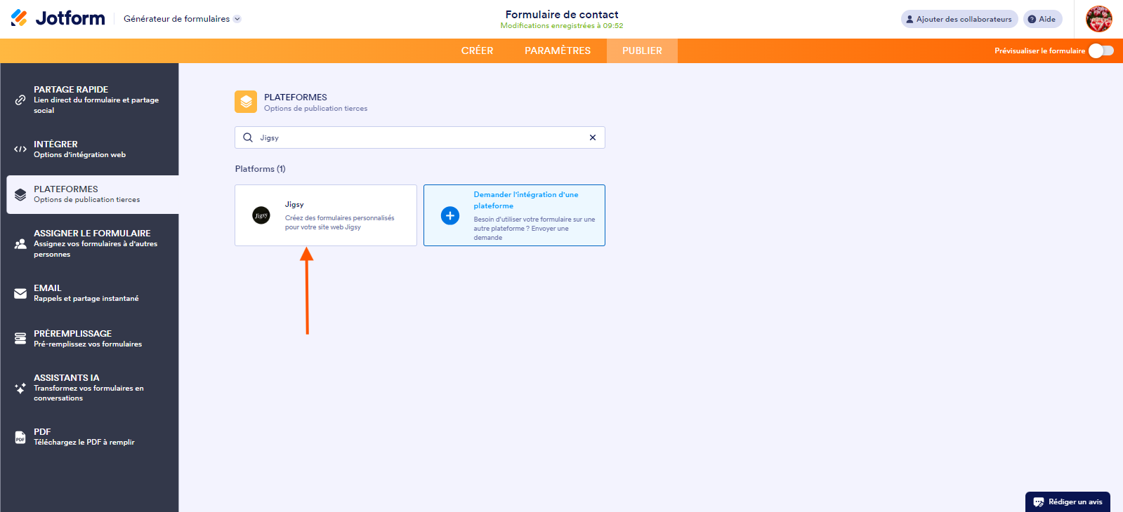 Capture d'écran de la page Plateformes dans le Générateur de formulaires Jotform avec une flèche pointant vers Jigsy