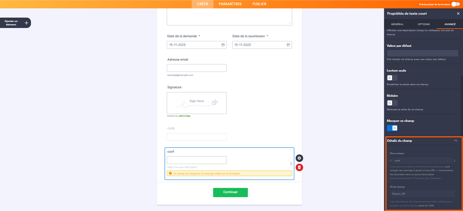 Capture d'écran d'un formulaire dans le Générateur de formulaires Jotform avec le volet Propriétés du texte court ouvert à droite, l'onglet Avancé sélectionné et un encadré autour de la section Détails du champ et « conf » comme valeur du champ Nom unique