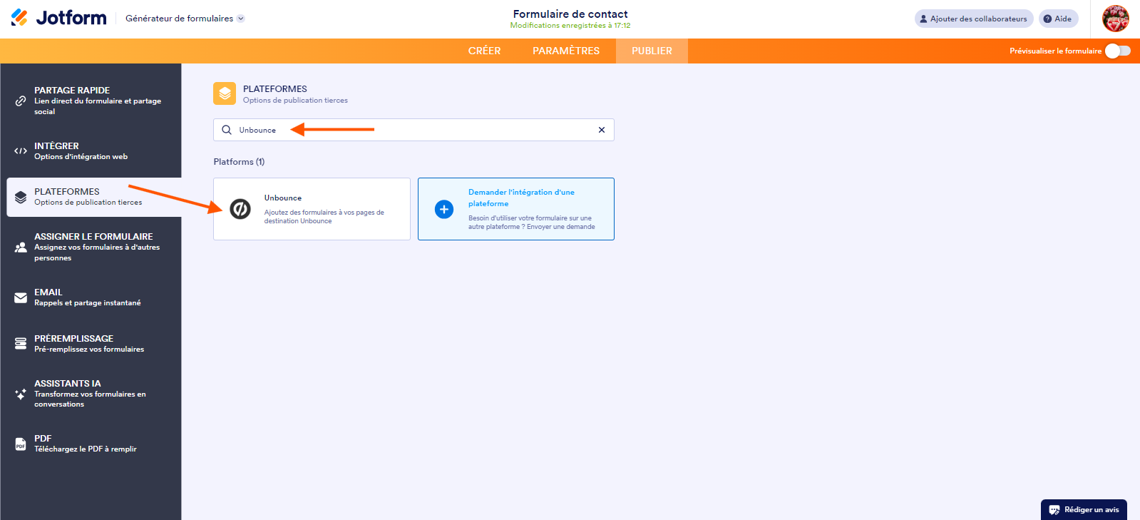 Capture d'écran du Générateur de formulaires Jotform avec la page Plateformes, une flèche pointant vers le champ de recherche et une autre pointant vers Unbounce