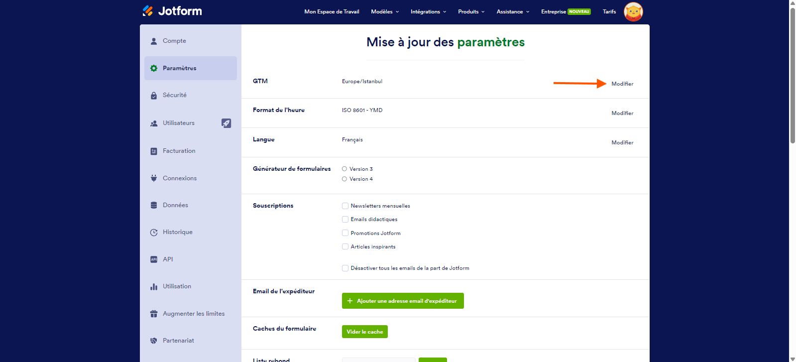 Capture d'écran de la page Mise à jour des paramètres d'un compte Jotform avec une flèche pointant vers le bouton Modifier de la section GTM 