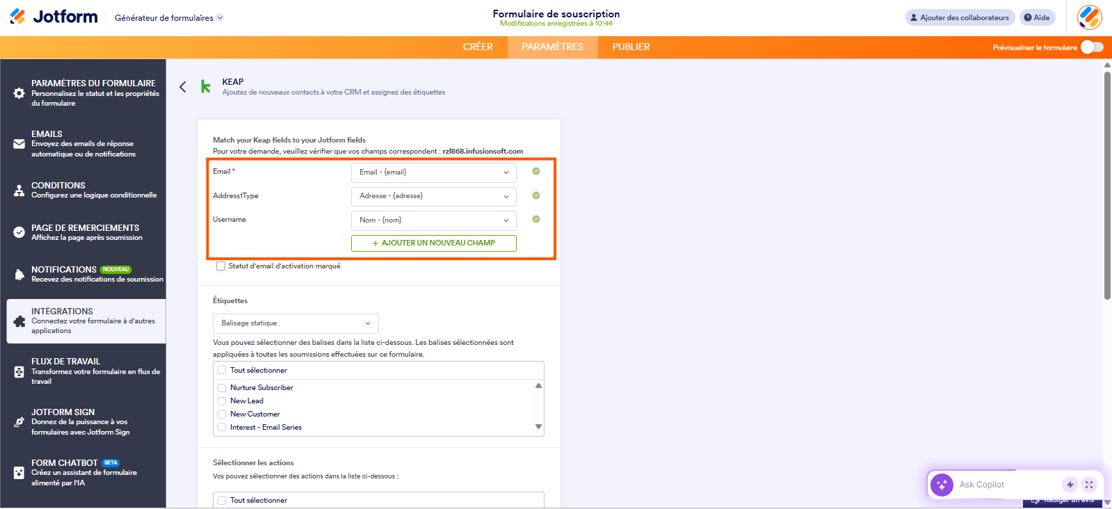 
Capture d'écran de la page d'intégration Keap dans le Générateur de formulaires Jotform avec un encadré autour des paramètres renseignés de l'intégration