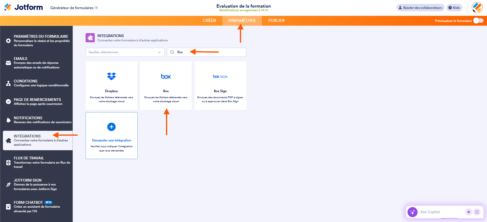 Capture d'écran de la page Intégrations dans le Générateur de formulaires Jotform avec une flèche  pointant vers Paramètres, une autre vers Intégrations, une autre vers Box saisi dans le champ de recherche et une autre quatrième vers Box dans les résultats de saisie