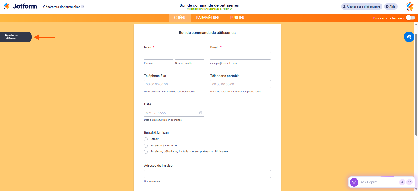 Capture d'écran d'un formulaire dans le Générateur de formulaires Jotform avec une flèche pointant vers le bouton Ajouter un élément
