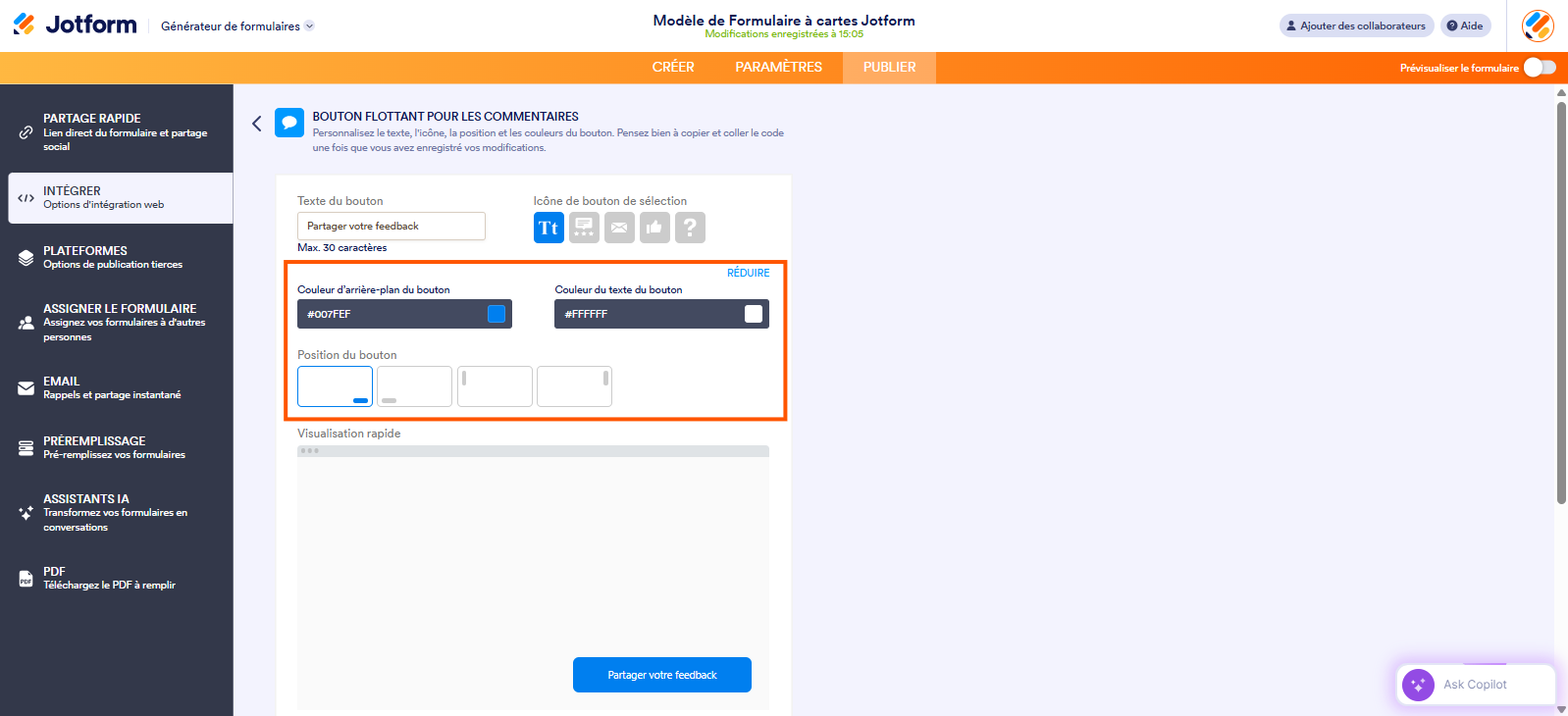 Capture d'écran de la page Bouton flottant pour les commentaires dans le Générateur de formulaires Jotform avec un encadré autour de la section Plus d'options