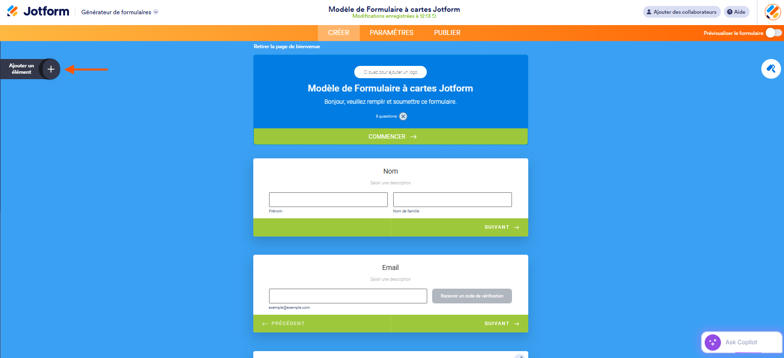 Capture d'écran d'un formulaire à cartes dans le Générateur de formulaires Jotform avec une flèche vers Ajouter un élément