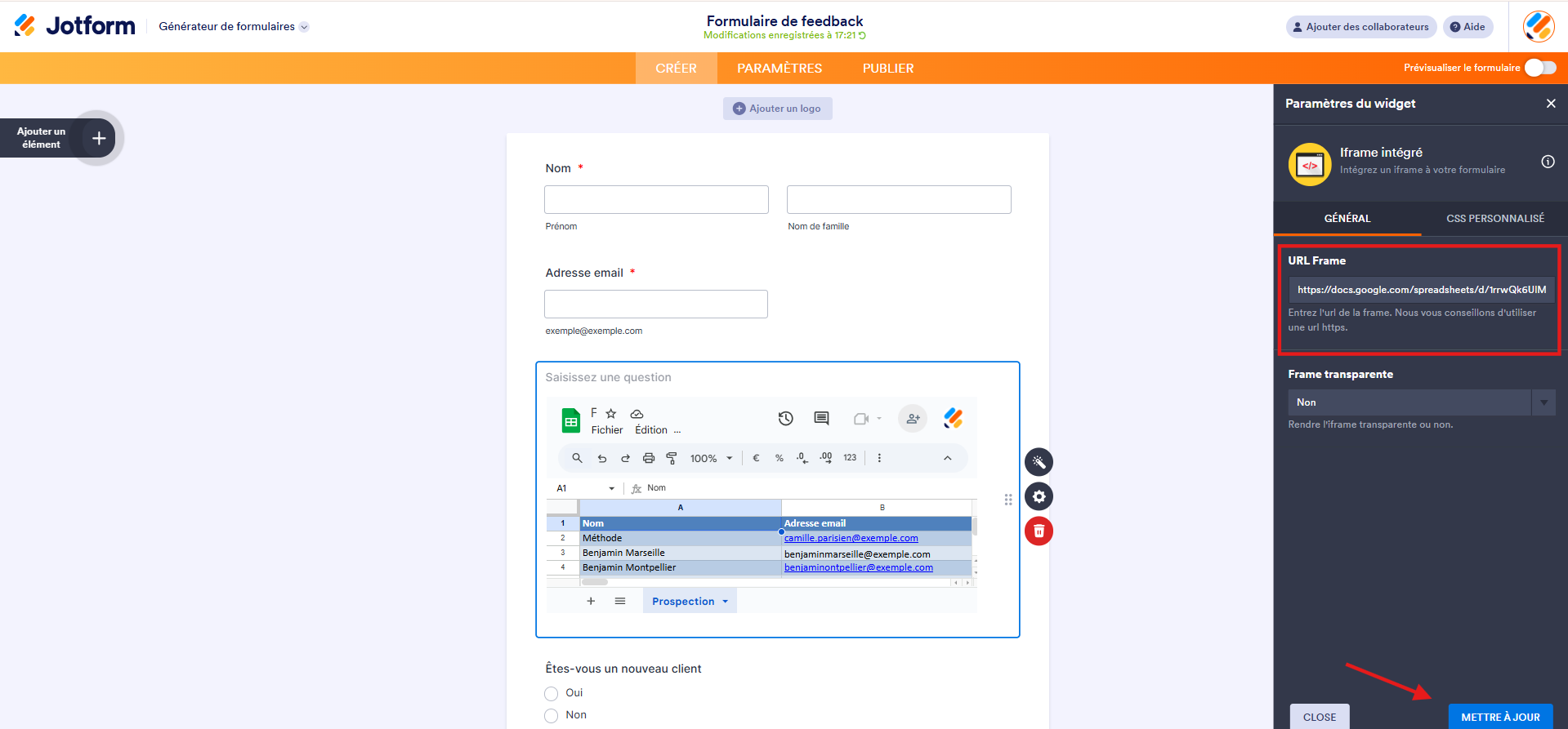 Capture d'écran d'un formulaire dans le Générateur de formulaires Jotform avec un encadré autour de la section URL Frame dans le volet Paramètres du widget et une flèche vers Mettre à jour
