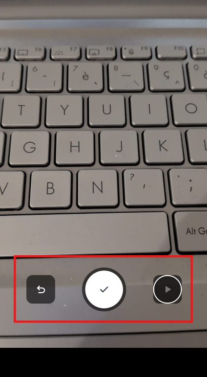 Capture d'écran des boutons OK et Réessayer d'une vidéo enregistrée dans l'application Jotform Mobile