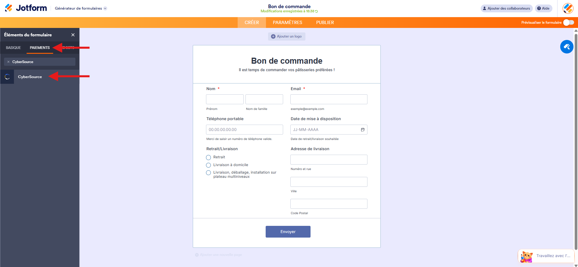 Capture d'écran d'un bon de commande dans le Générateur de formulaires Jotform avec une flèche pointant vers l'onglet Paiements du Volet Éléments du formulaire et une autre vers CyberSource