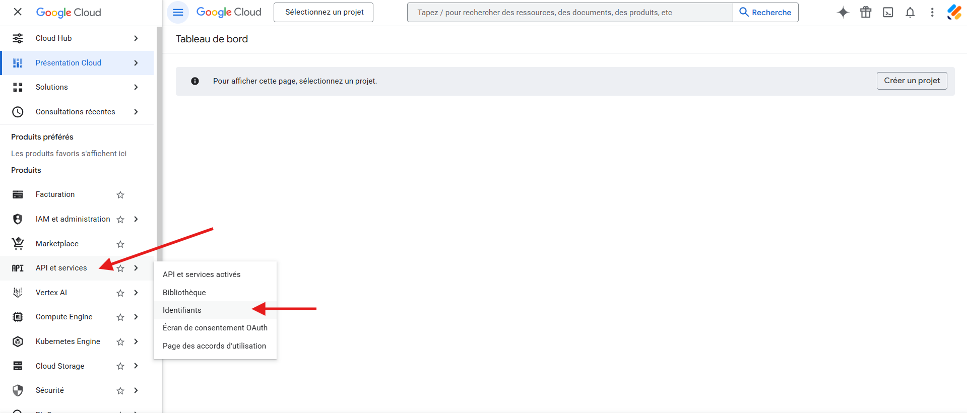 Capture d'écran du tableau de bord Google Cloud avec une flèche pointant vers API et services et une autre vers Identifiants