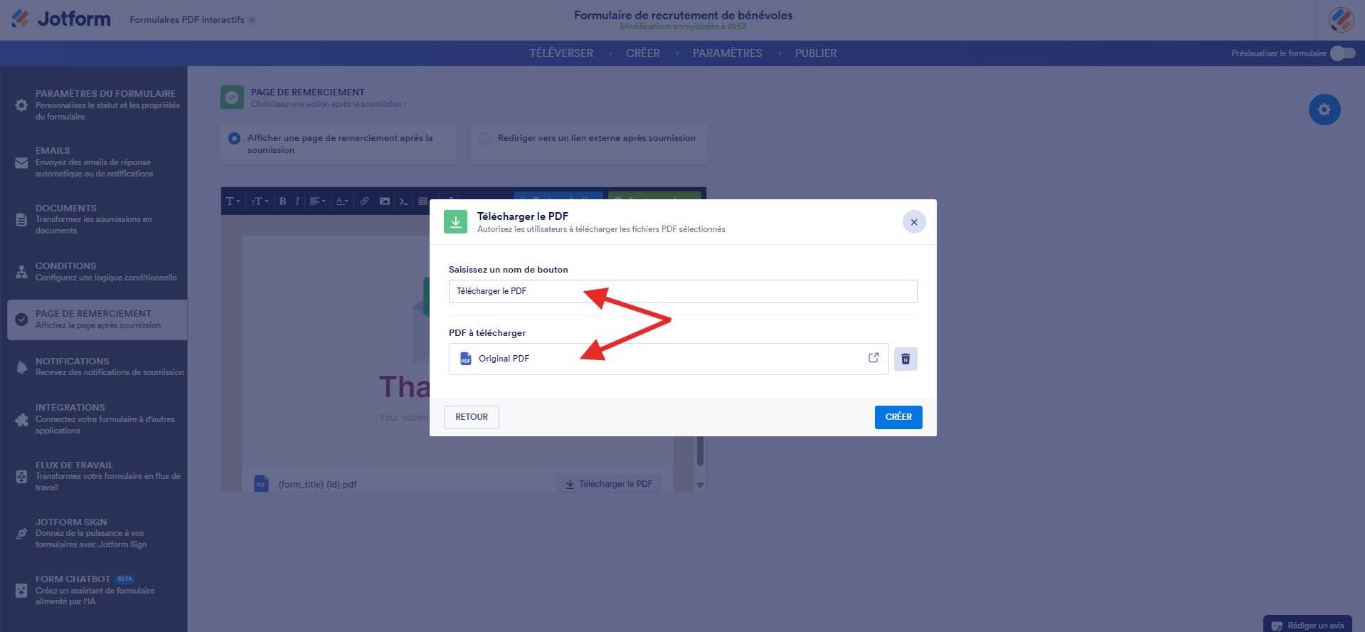 Capture d'écran de la fenêtre modale Télécharger le PDF dans le Générateur de formulaires PDF interactifs Jotform avec une flèche pointant vers le champ Saisissez un nom de bouton et une autre vers PDF à télécharger