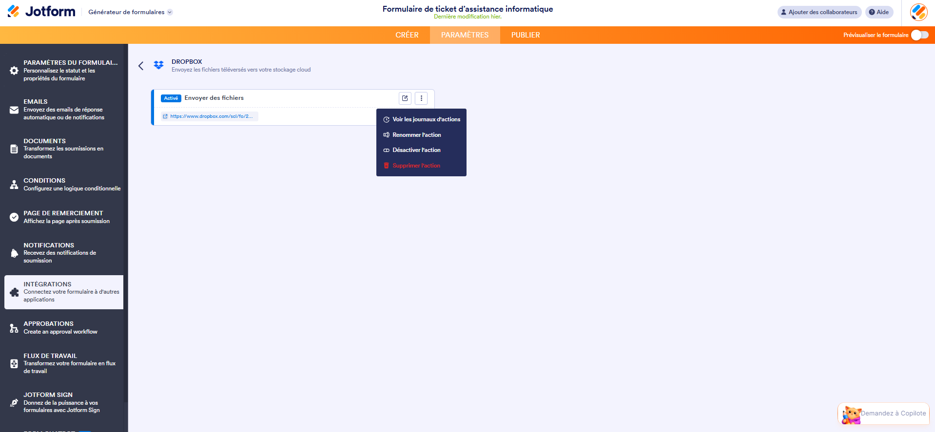 Capture d'écran de la page de l'intégration Dropbox dans le Générateur de formulaires Jotform avec le menu des options d'action dans les paramètres d'intégration Dropbox