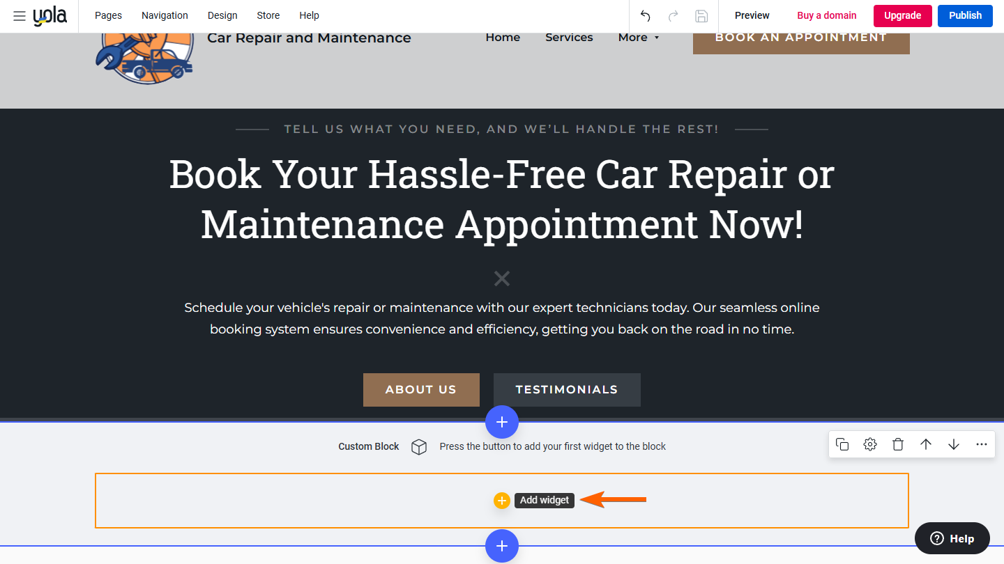 Capture d'écran avec une flèche pointant vers le bouton Ajouter un widget à un bloc dans l'espace de travail de Yola Sitebuilder