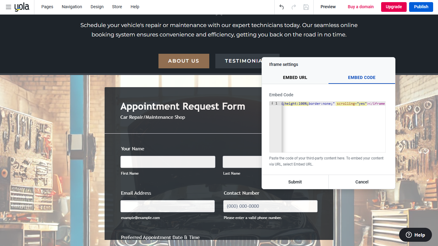 Capture d'écran montrant la mise à jour du code d'intégration du formulaire dans les paramètres iframe du widget Embed sur le Yola Sitebuilder