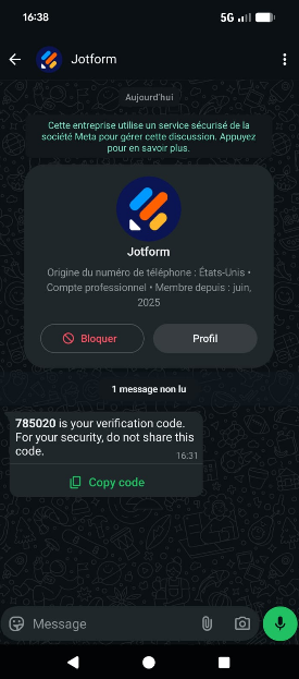 Capture d'écran du message reçu de Jotform reçu dans l'application WhatsApp d'un téléphone portable contenant le code de vérification
